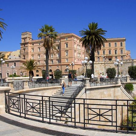 Sky Moon Cagliari Centro Vista Mare Apartment Exterior foto