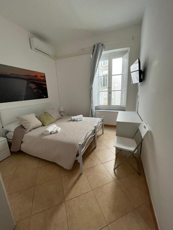 Sky Moon Cagliari Centro Vista Mare Apartment Exterior foto