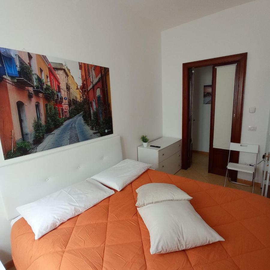 Sky Moon Cagliari Centro Vista Mare Apartment Exterior foto
